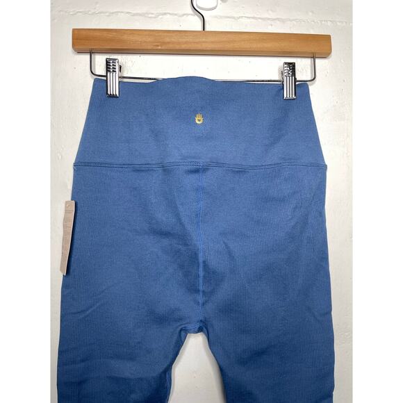 NEW Spiritual Gangster Womens Love Sculpt Legging M/L Blue Small 7/8 Ruffle - Picture 6 of 7